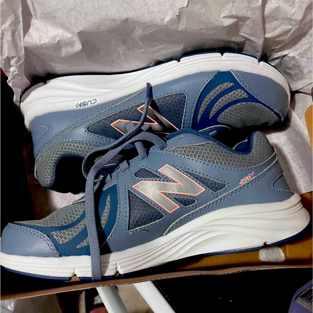 Brand new New Balance women’s size 9